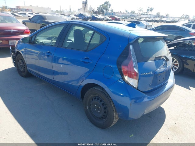 Toyota Prius C One 2015 JTDKDTB30F1104013 Image 3