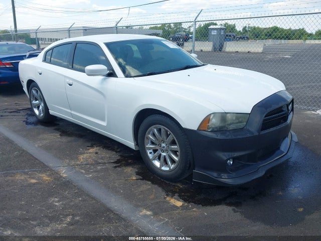 45755555 :رقم المزاد ، 2C3CDXBGXEH338016 vin ، 2014 Dodge Charger Se مزاد بيع