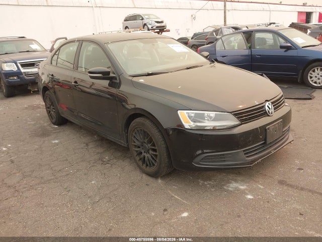 2014 3VWD17AJ2EM413117 main image