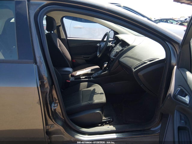 1FADP3FE1JL240181 Ford FOCUS SE