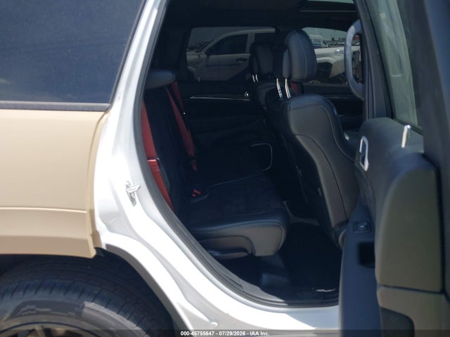 1C4RJFDJ2LC352557 Jeep Grand Cherokee Srt