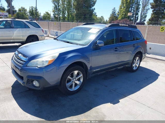 Subaru Outback 2.5i Limited 2014 4S4BRBLC1E3315777 Image 2
