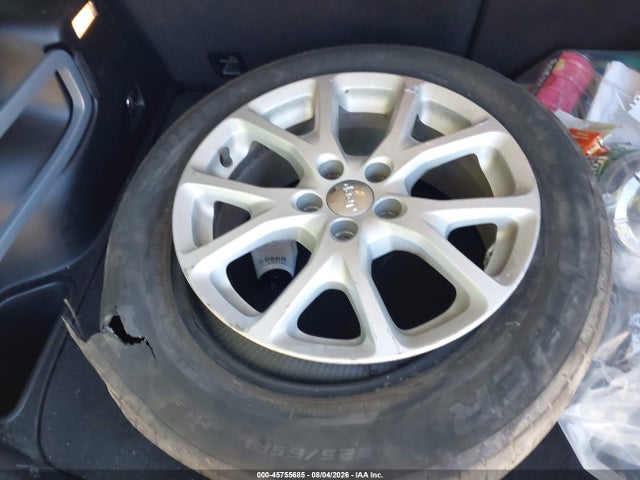 Продажа на аукционе авто 2017 Jeep Cherokee Latitude, vin: 1C4PJMCB7HW637864, номер лота: 45755685