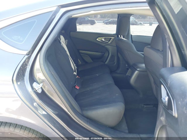 1C3CCCAB9GN103005 Chrysler 200 Limited