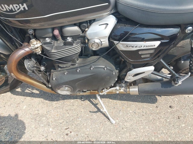 Triumph Motorcycle Speed Twin 2019 SMTD54HFXKT933636 Image 9
