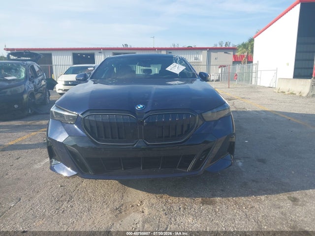 BMW 550e Xdrive 2025 WBA13FK05SCT72797 Image 12
