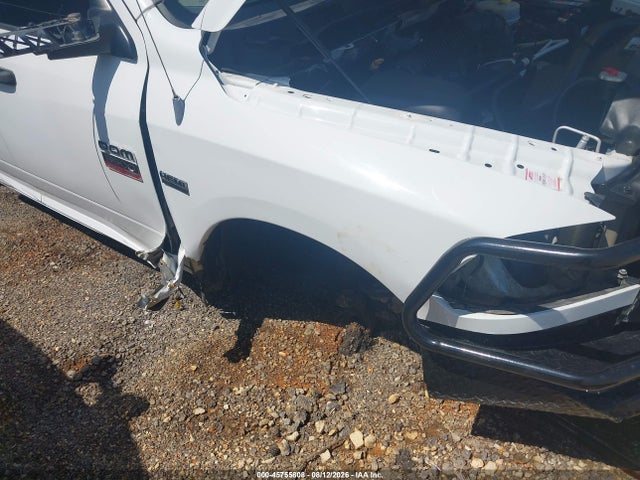 45755808 :رقم المزاد ، 3C7WDTCTXCG268479 vin ، 2012 Ram 3500 Chassis St/slt/laramie مزاد بيع