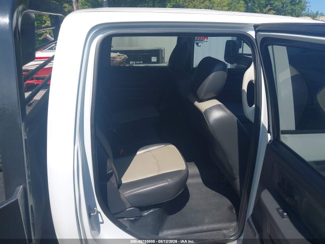 45755808 :رقم المزاد ، 3C7WDTCTXCG268479 vin ، 2012 Ram 3500 Chassis St/slt/laramie مزاد بيع