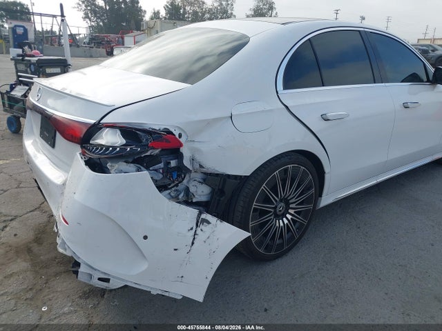 W1KLF4GB7SA172457 Mercedes-Benz E 350