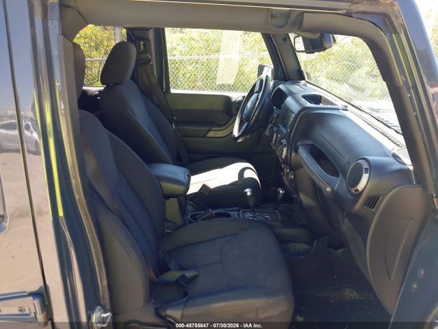45755847 :رقم المزاد ، 1C4HJWDG0GL284636 vin ، 2016 Jeep Wrangler Unlimited Sport مزاد بيع