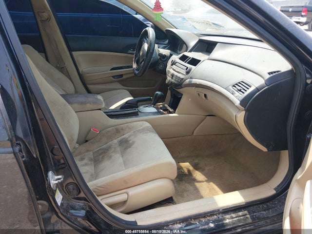 45755854 :رقم المزاد ، 1HGCP2F3XBA116472 vin ، 2011 Honda Accord 2.4 Lx مزاد بيع