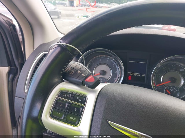 Продажа на аукционе авто 2014 Chrysler Town & Country Touring-l, vin: 2C4RC1CG2ER449755, номер лота: 45755912