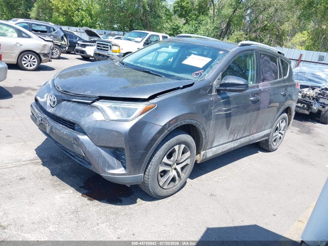 Toyota RAV4 LE 2016 2T3BFREV8GW514555 Image 2