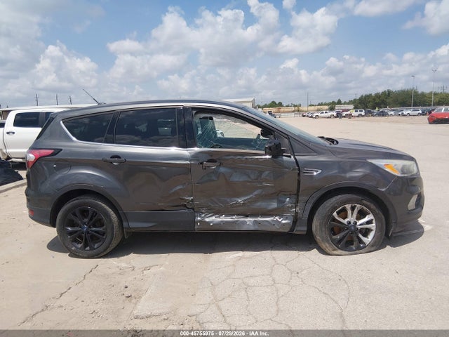 Продаж на аукціоні авто 2017 Ford Escape Se, vin: 1FMCU0GD0HUF06860, номер лоту: 45755975
