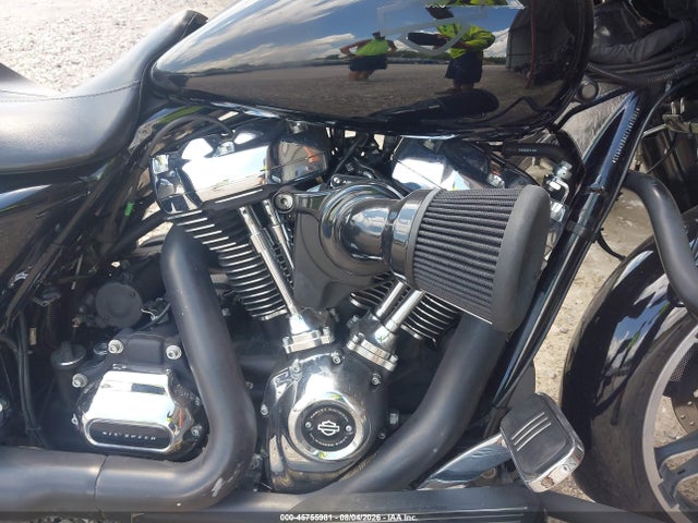 Harley-Davidson FLHX 2019 1HD1KBC12KB655913 Image 8