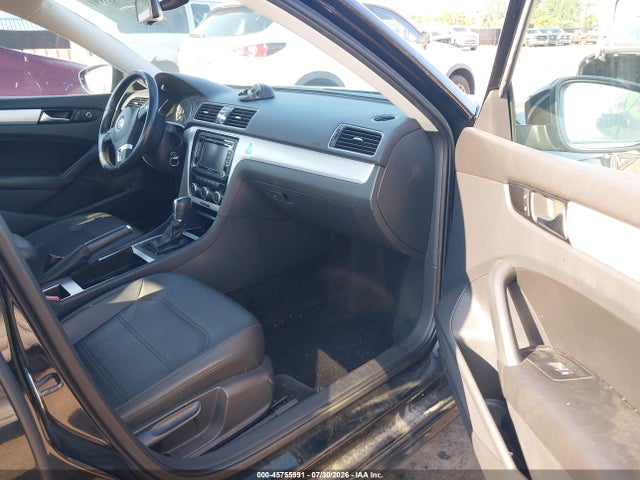 2012 Volkswagen Passat 2.5l Se მანქანა იყიდება აუქციონზე, vin: 1VWBH7A36CC093819, აუქციონის ნომერი: 45755991