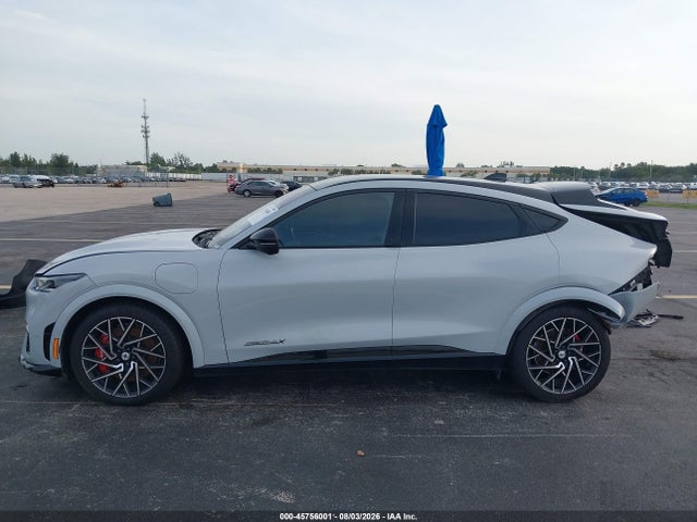 Продажа на аукционе авто 2022 Ford Mustang Mach-e Gt, vin: 3FMTK4SX6NMA19919, номер лота: 45756001
