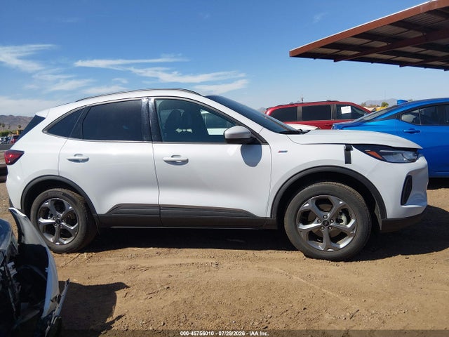 1FMCU9NA3SUB31275 Ford Escape St-line Select