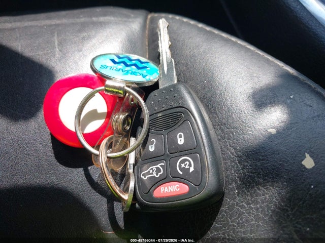 45756044 :رقم المزاد ، 1C3CCBCG8DN585786 vin ، 2013 Chrysler 200 Limited مزاد بيع