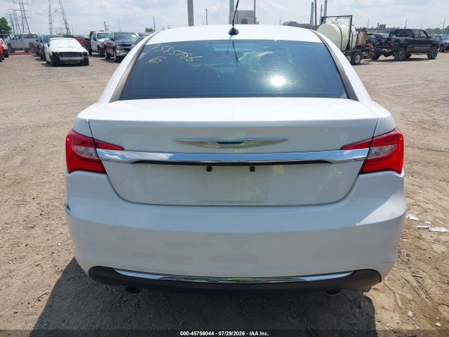 45756044 :رقم المزاد ، 1C3CCBCG8DN585786 vin ، 2013 Chrysler 200 Limited مزاد بيع