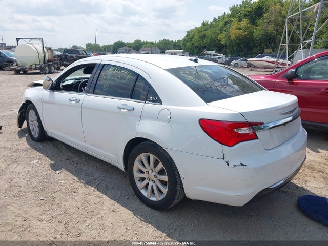 45756044 :رقم المزاد ، 1C3CCBCG8DN585786 vin ، 2013 Chrysler 200 Limited مزاد بيع