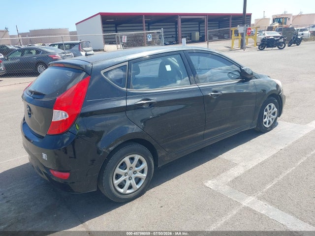 2013 Hyundai Accent Gs მანქანა იყიდება აუქციონზე, vin: KMHCT5AE0DU130270, აუქციონის ნომერი: 45756059
