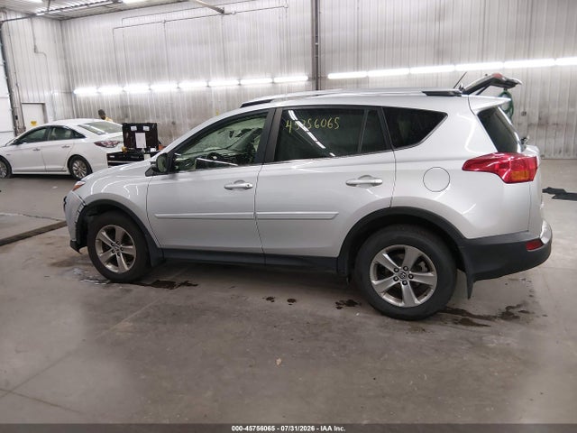 Продаж на аукціоні авто 2015 Toyota Rav4 Xle, vin: JTMRFREV7FJ041324, номер лоту: 45756065