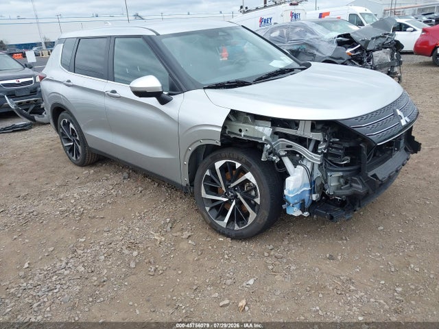 2024 Mitsubishi Outlander Se 2.5 2wd/se Black Edition S-awc/se Black Edition W/pano Roof S-awc მანქანა იყიდება აუქციონზე, vin: JA4J3VA82RZ075833, აუქციონის ნომერი: 45756079