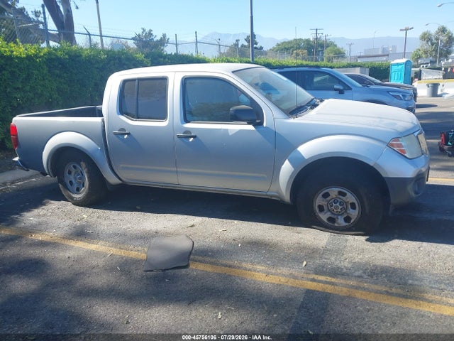 1N6AD0ER2GN726985 Nissan FRONTIER S
