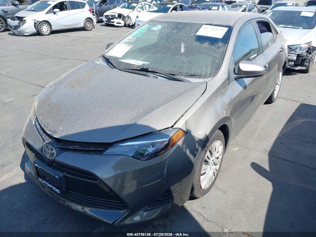Toyota COROLLA LE 2017 2T1BURHE6HC924462 Image 2