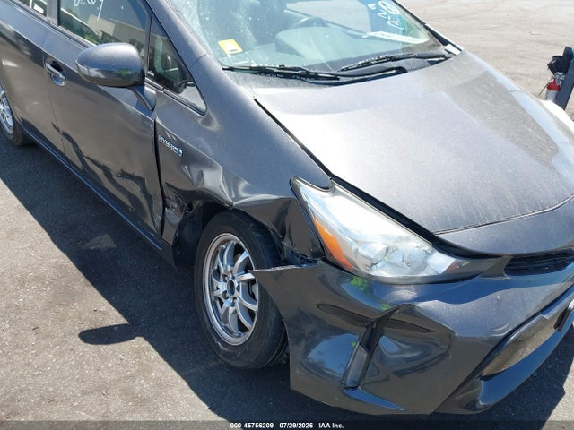 Toyota Prius V Three 2015 JTDZN3EU6FJ030998 Image 6