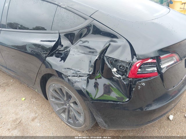 45756215 :رقم المزاد ، 5YJ3E1EB0NF205096 vin ، 2022 Tesla Model 3 Long Range Dual Motor All-wheel Drive مزاد بيع