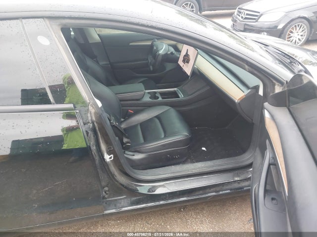45756215 :رقم المزاد ، 5YJ3E1EB0NF205096 vin ، 2022 Tesla Model 3 Long Range Dual Motor All-wheel Drive مزاد بيع