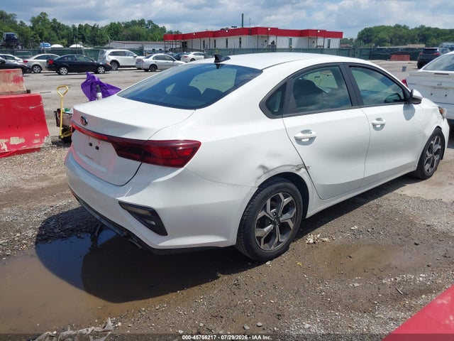 Продажа на аукционе авто 2021 Kia Forte Lxs, vin: 3KPF24AD4ME327401, номер лота: 45756217