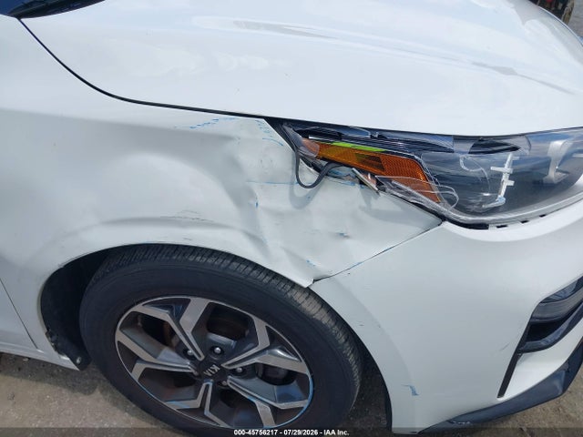 Продажа на аукционе авто 2021 Kia Forte Lxs, vin: 3KPF24AD4ME327401, номер лота: 45756217