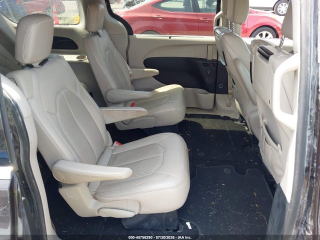 Продажа на аукционе авто 2017 Chrysler Pacifica Touring-l Plus, vin: 2C4RC1EG1HR743567, номер лота: 45756290