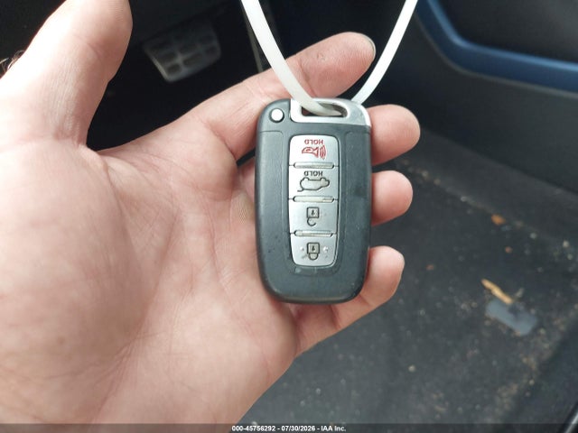 2014 Hyundai Veloster Turbo W/blue მანქანა იყიდება აუქციონზე, vin: KMHTC6AE9EU208228, აუქციონის ნომერი: 45756292