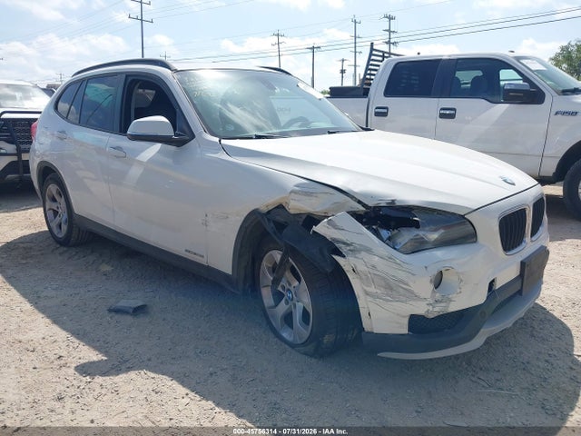 Продаж на аукціоні авто 2015 Bmw X1 Sdrive28i, vin: WBAVM1C54FV317800, номер лоту: 45756314