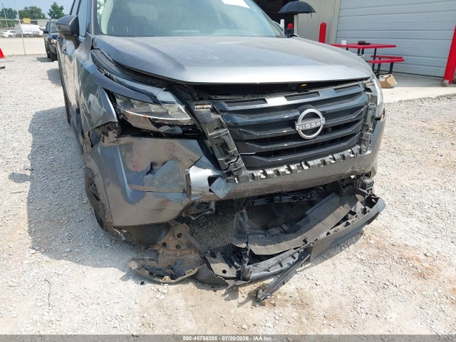 5N1DR3BA7NC219781 Nissan Pathfinder Sv 2wd