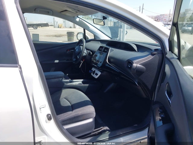 JTDKBRFU1G3522405 Toyota Prius Two