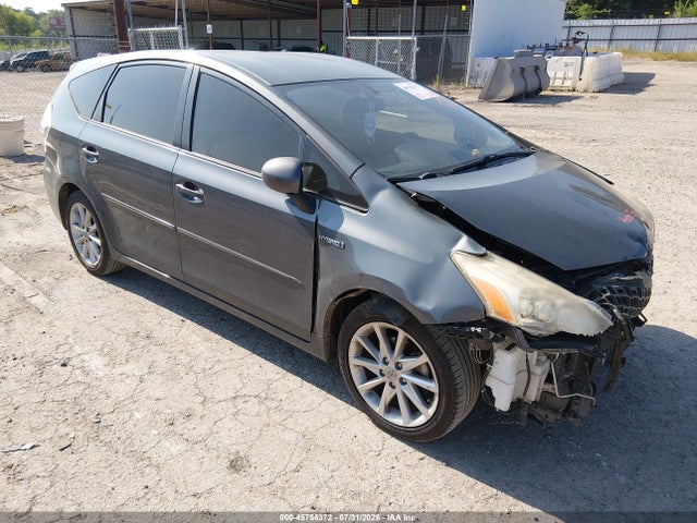 Toyota Prius V Five 2014 JTDZN3EU6E3336070 main image