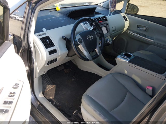 Toyota Prius V Five 2014 JTDZN3EU6E3336070 Image 19