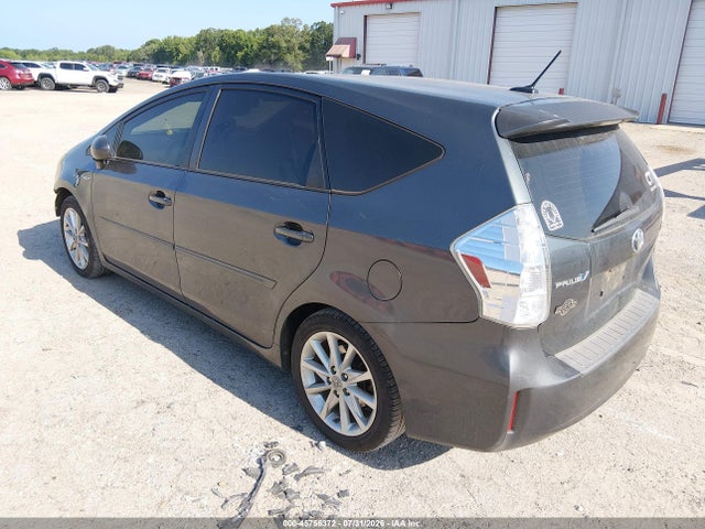 Toyota Prius V Five 2014 JTDZN3EU6E3336070 Image 3