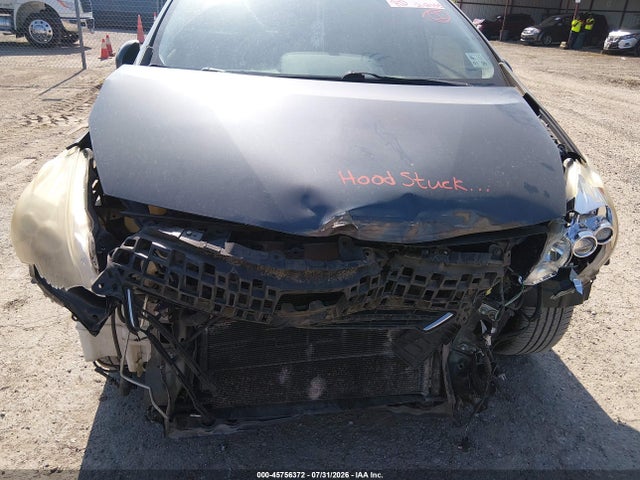 Toyota Prius V Five 2014 JTDZN3EU6E3336070 Image 6