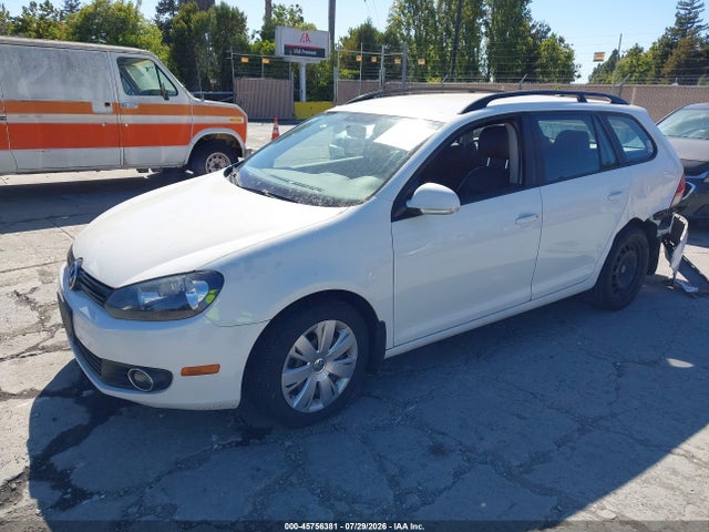 2013 Volkswagen Jetta Sportwagen 2.5l S მანქანა იყიდება აუქციონზე, vin: 3VWPP7AJ2DM674080, აუქციონის ნომერი: 45756381