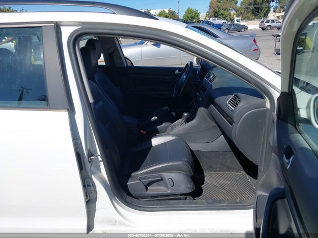 2013 Volkswagen Jetta Sportwagen 2.5l S მანქანა იყიდება აუქციონზე, vin: 3VWPP7AJ2DM674080, აუქციონის ნომერი: 45756381
