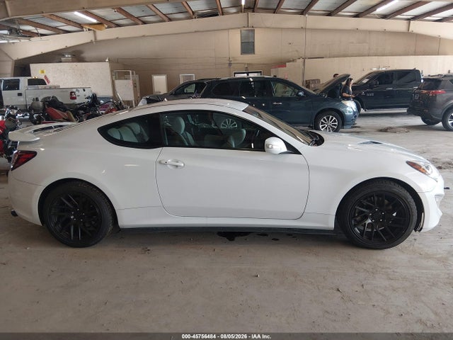 2015 Hyundai Genesis 3.8 Base მანქანა იყიდება აუქციონზე, vin: KMHHU6KJ6FU124335, აუქციონის ნომერი: 45756484