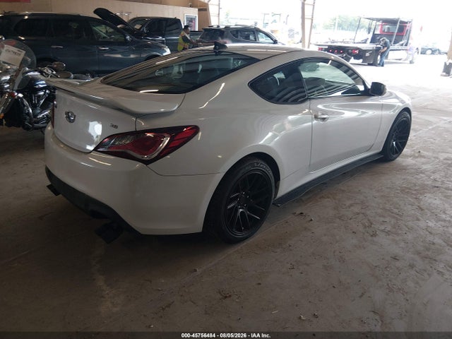 2015 Hyundai Genesis 3.8 Base მანქანა იყიდება აუქციონზე, vin: KMHHU6KJ6FU124335, აუქციონის ნომერი: 45756484