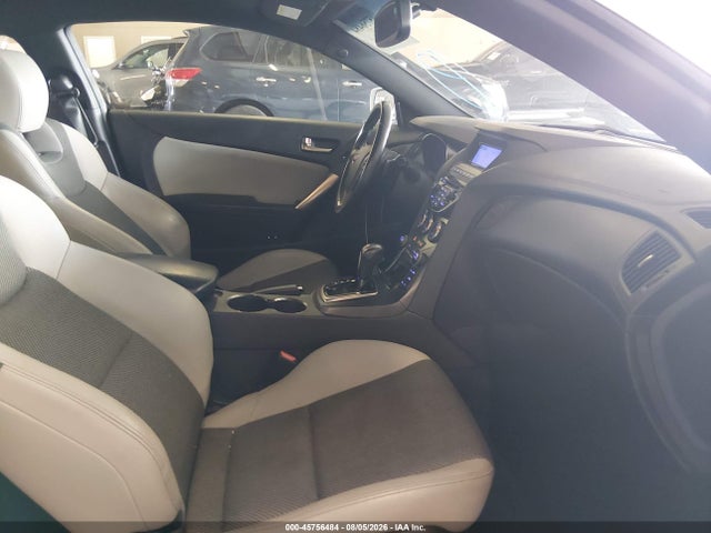 2015 Hyundai Genesis 3.8 Base მანქანა იყიდება აუქციონზე, vin: KMHHU6KJ6FU124335, აუქციონის ნომერი: 45756484