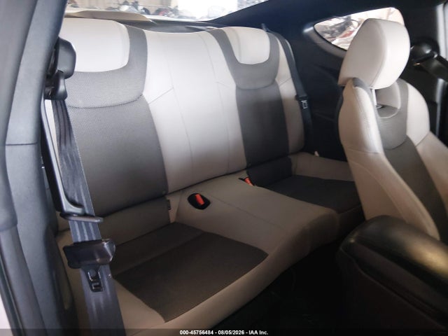 2015 Hyundai Genesis 3.8 Base მანქანა იყიდება აუქციონზე, vin: KMHHU6KJ6FU124335, აუქციონის ნომერი: 45756484